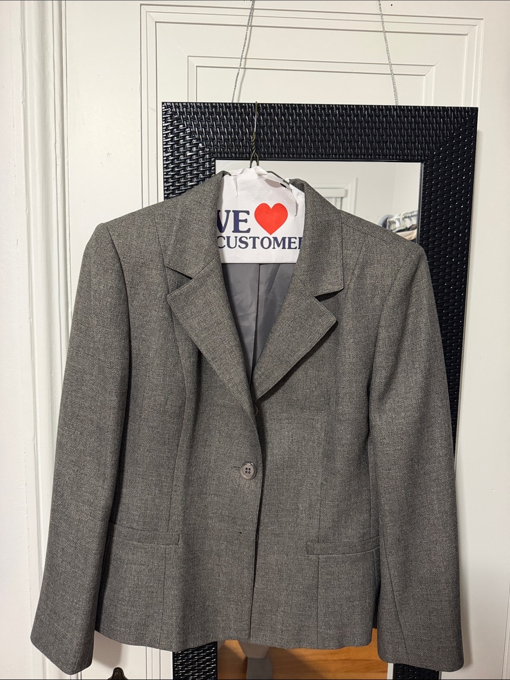 Le Suit Gray Women's Blazer Jacket - Classic Tailored Style
